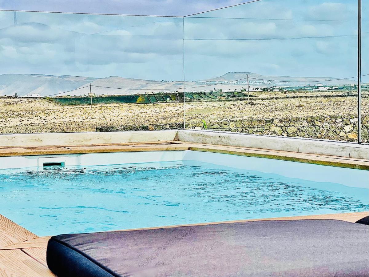 Canaryislandshost L The Sky Suites Tinajo Buitenkant foto